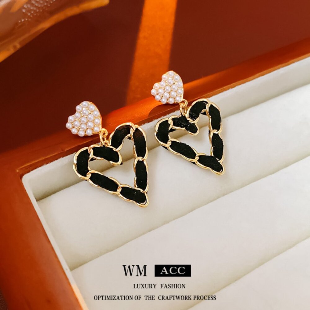 Women’s White Pearl Heart Stud Earrings with Woven Heart Pendant Silver Needle
